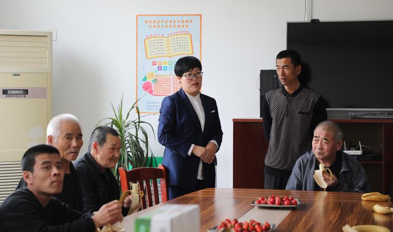 恒信領(lǐng)海國際服務(wù)中心到社區(qū)敬老院走訪1.jpg